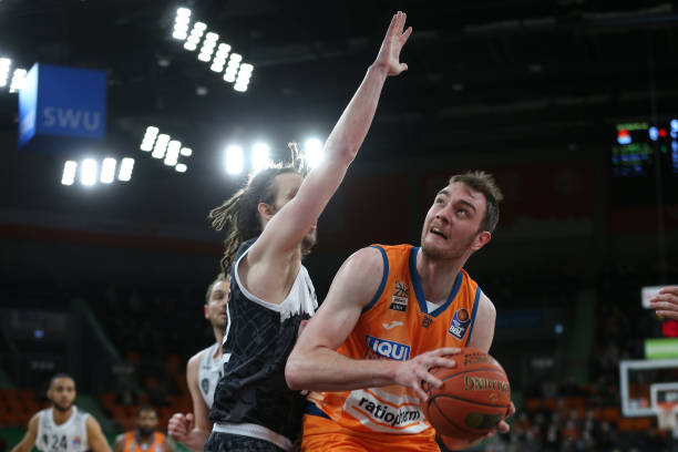 欧洲足坛并 欧洲足坛并