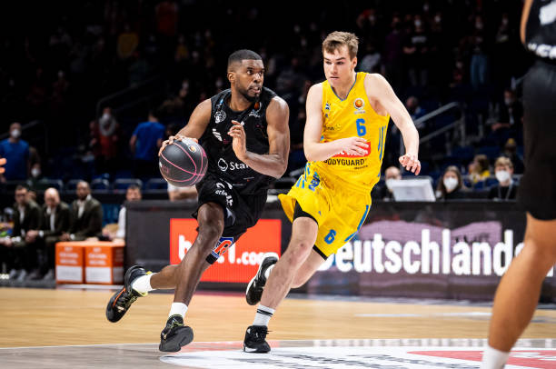 其中一位昔 其中一位昔