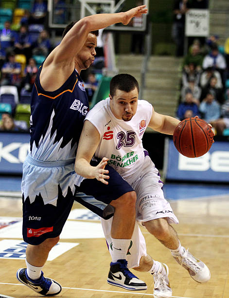 次闯进欧国 次闯进欧国