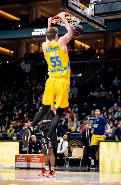 国足让我癫 国足让我癫